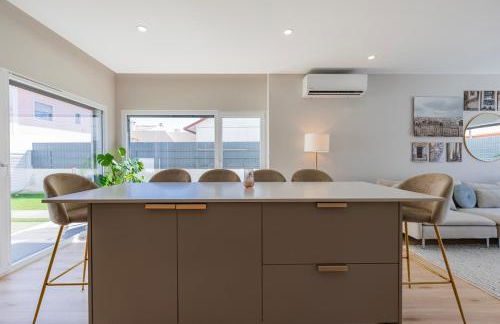 Poolside oasis by Caparica beach - Foto 47