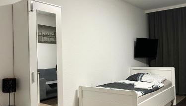 Gimi Apartments - Monteurwohnung, Messewohnung, Ferienwohnung - Foto 5, wardrobe