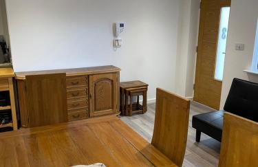 Lovely, Sleeps 8, Cafe Bars, Central Formby - Foto 6