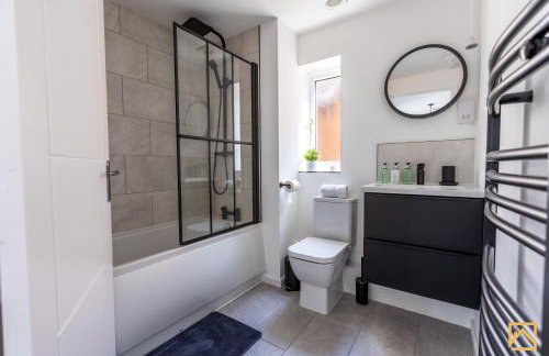 Cosy 5 bedroom house - Central By Valore Property Services - Photo 24