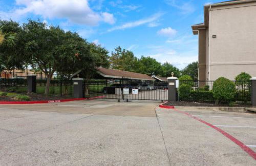 Modern 1BR in Magnolia Close to The Woodlands - Foto 11