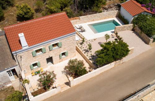 BRAND NEW Stone house MARCELA, 3 double bedrooms, pool - Foto 23