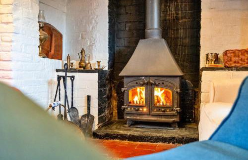 Finest Retreats - Cricketers Cottage - Photo 4