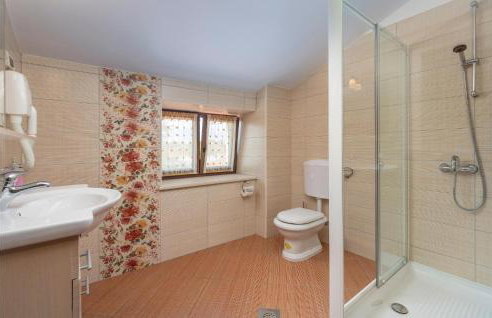 Cozy Home In Tinjan With Wifi - Foto 53