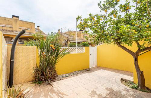 Family-Friendly Beach House ideal for Holidays & Workers at Beach Sagunto Valencia - Foto 4