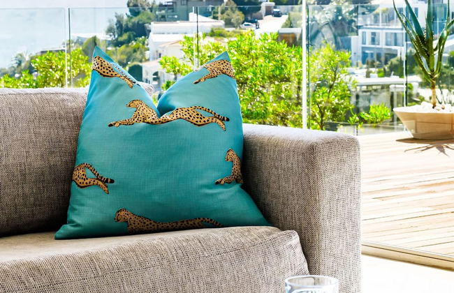 Exceptionally Unique Magnum Villa w Sea Views - Photo 4