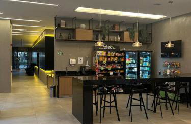 Studio Moema Completo Com Vaga Grátis e Localização Premium - Foto 33