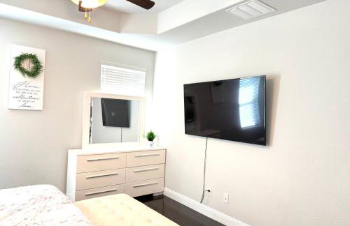 Modern Family Fun Home near AT&T Stadium, Rangers,6Flags, Epic Water Park - Foto 6