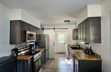 Cozy 3BR Cottage Near Headlands - Foto 2