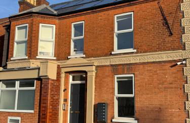 Central Aldershot Flat, Near Station & Town Centre - Foto 14