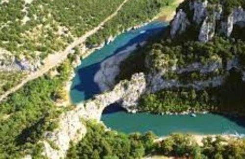 LA O'LISO Gorges de l'Ardèche gîte 4 places avec piscine à 5mn du Pont d Arc - Foto 46