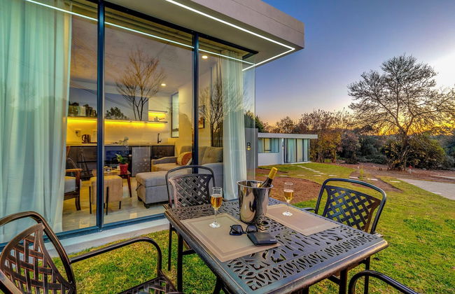 KRAVIT Premier Suites - Photo 14