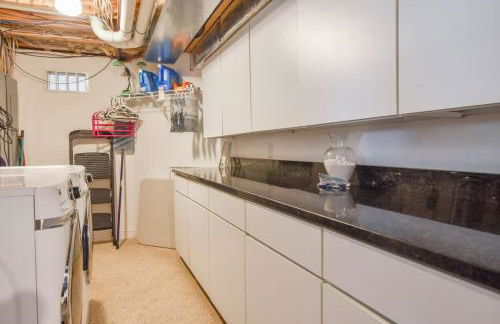 Walk to Bass River Beach Game Room! - Foto 29