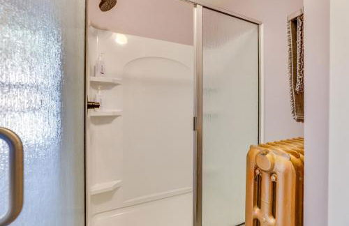 Fire Pits, Views and Yard Luxe Mt Horeb Getaway! - Foto 23