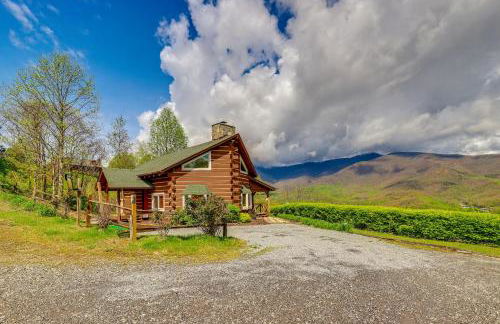 True Log Cabin with Game Room, Year-Round Views - Foto 34