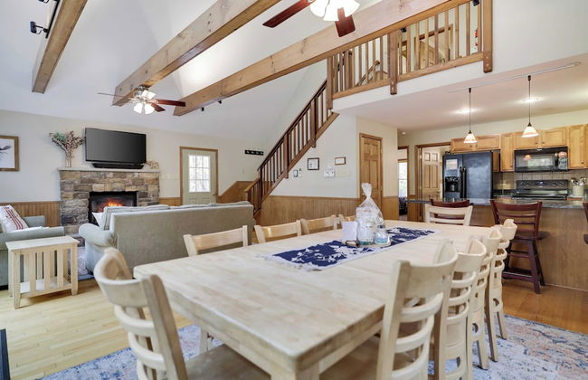 Woodland Oasis by Avantstay Hot Tub, Firepit, Walk to Lake - Photo 18