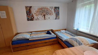 helle Souterrainwohnung nähe Flughafen, Landshut und München 1 bis 5 Personen - Foto 5