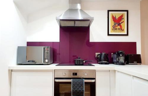 Cosy & Bright 2 Bedroom Apartment in Newbury Town Centre - SLEEPS 7 - Foto 7