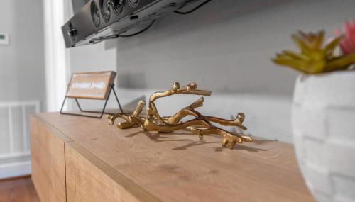 Stylish Durham Retreat - Walkable Sleeps 6 - Foto 5