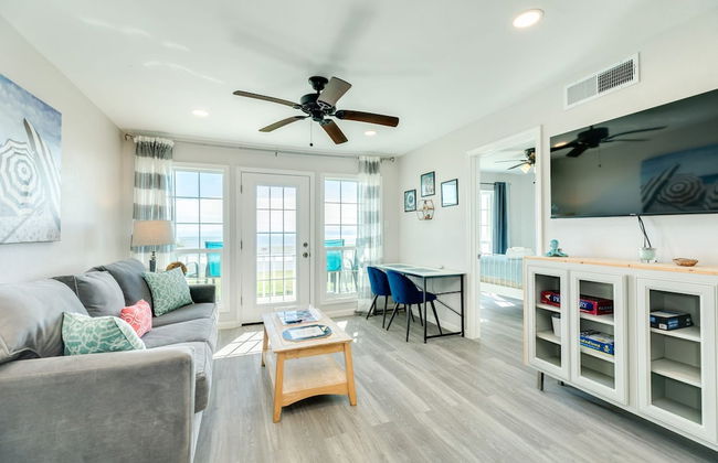 Seaside and Breezy Condo at the Victorian - Foto 47