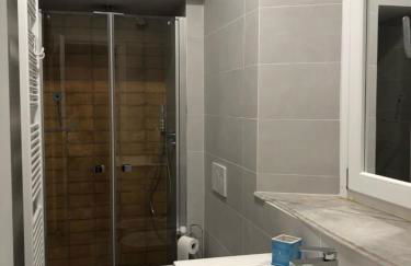 Villa Santa Chiara Lesa - appartamento vista lago con piscina - Foto 32