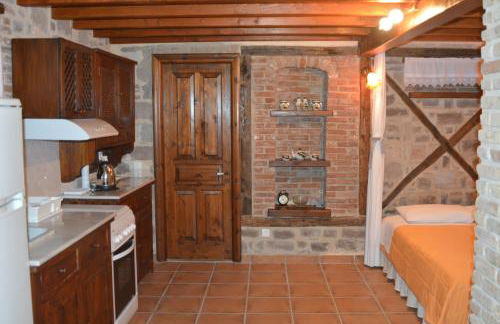 Lesvos Tower House Komninos - Photo 23