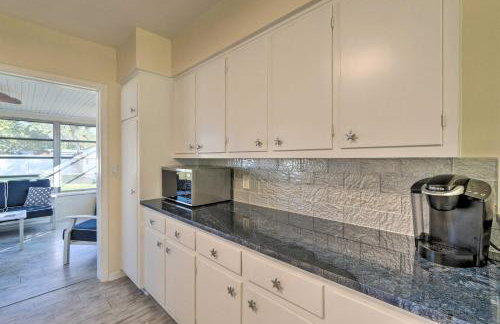 Venice Home w/ Fire Pit & Grill: 2 Mi to Beach! - Foto 13