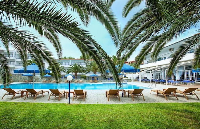 Xenios Port Marina Hotel - Photo 27