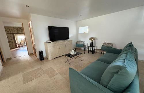 Maison de campagne, 136 M2, 4 pers, grande pièce de vie, 2 chambres, 2 salons, Cantal - Photo 29