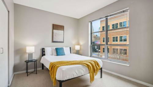 CozySuites 2BR Mill District with pool, gym #04 - Foto 2