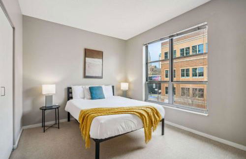 CozySuites 2BR Mill District with pool, gym #04 - Foto 2