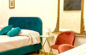 Pantheon Luxury Jacuzzi Apartment - Photo 19