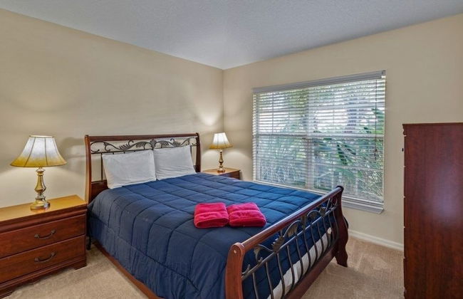 Family Ready In Gated Community Near Attractions 5 Bedroom Villa by RedAwning - Foto 8