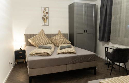 New central 2-3 room apartments with parking near train station & casino - Foto 3