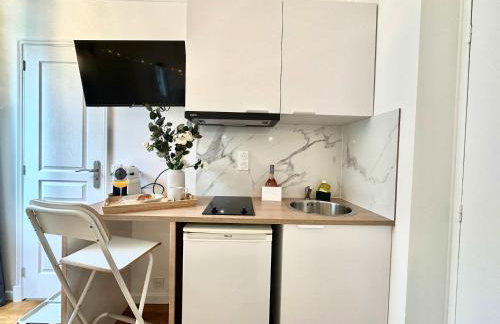 New 143 Suite La Rochelle - Cosy Apartment Paris Center - Photo 4