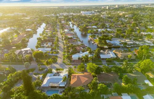 Stunning 4 Bedrooms House with Pool 6 minutes to the Ocean - Foto 71