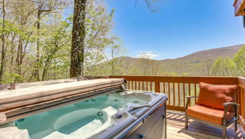 Family Cabin with Private Hot Tub and Views in Boone! - Foto 2