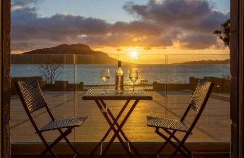 Arran Shores Luxury Shorefront Suite 1 - Photo 3