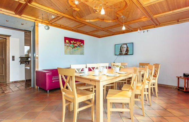 Great Group Holiday Home - Foto 26