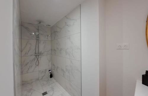 Mascate - Appartement avec terrasse privée et climatisation - Foto 15