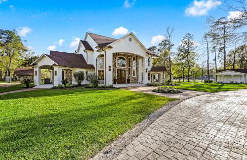 The LUX at West Event & Stay, Pool, Golf & Pickle - Foto 30