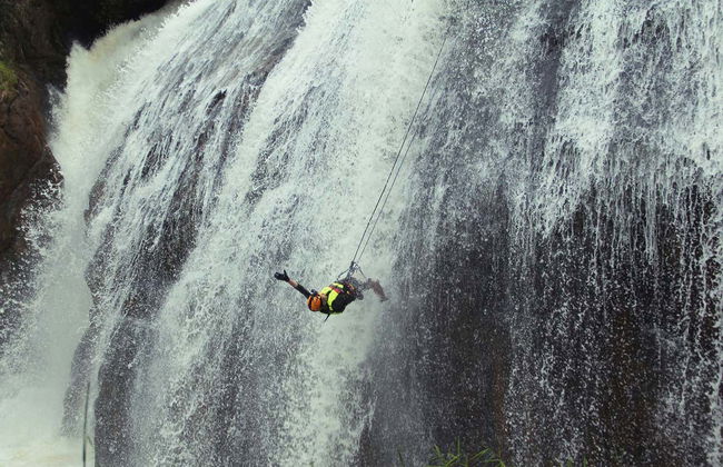 Canyoning in Da Lat - Foto 1