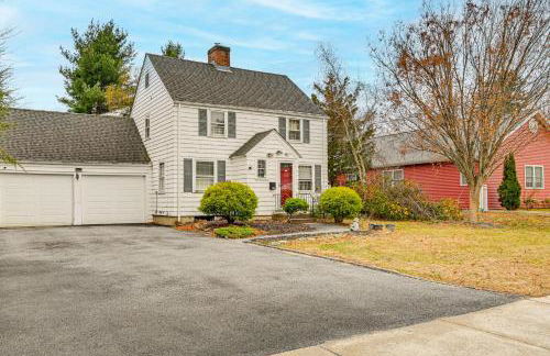 1 Mi to Connecticut River Home with Large Backyard - Foto 2