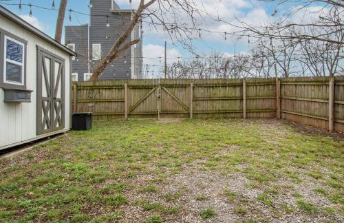 Cozy Getaway - Close to DT Nash & Germantown - Foto 12