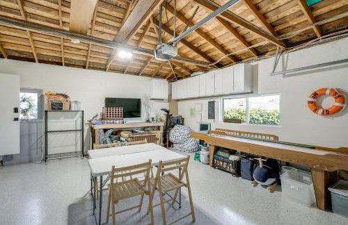 Seaside Home with Hot Tub and Patio Close to Beaches! - Foto 21