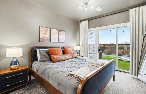 Sunset-Expansive Patio & Hot Tub-Mins to Broadway - Foto 24