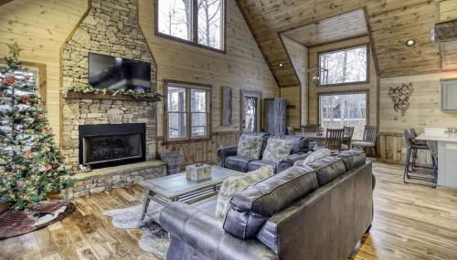 WolfCabin Lux Family Home, Fire Pit, Hot Tub, ADA ramp, ez paved rds - Foto 2