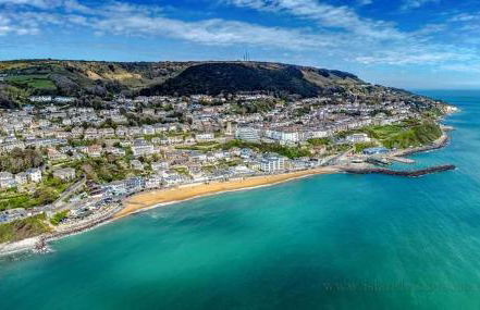 Beautiful Barn Conversion, 3 Bed, hot tub, sauna, gym, enclosed garden - Photo 10