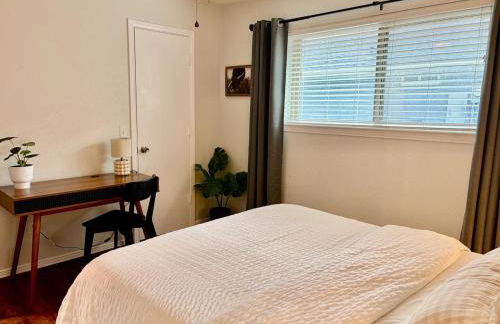 5BR Family Oasis with Pool and Game Room - Foto 44