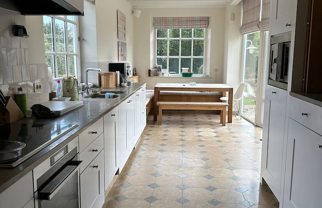 Superb Villa in the Heart of Knokke Zoute Close to the Beach and Shopping Area - Foto 9